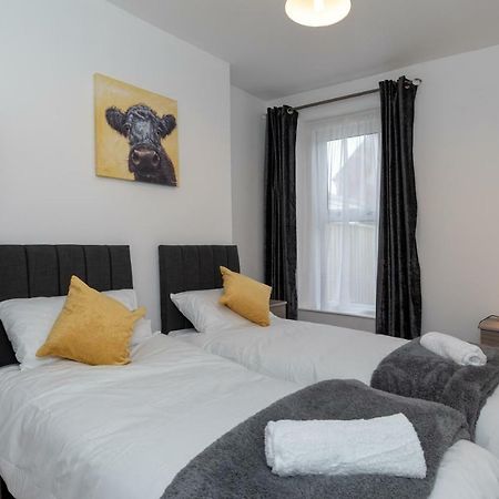 Milton House Villa Плимът Екстериор снимка